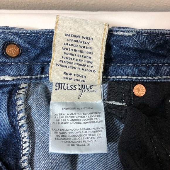 Miss Me Stretchy Distressed Detail Mid Rise Skinny Medium Wash Jeans  29 - Picture 11 of 15